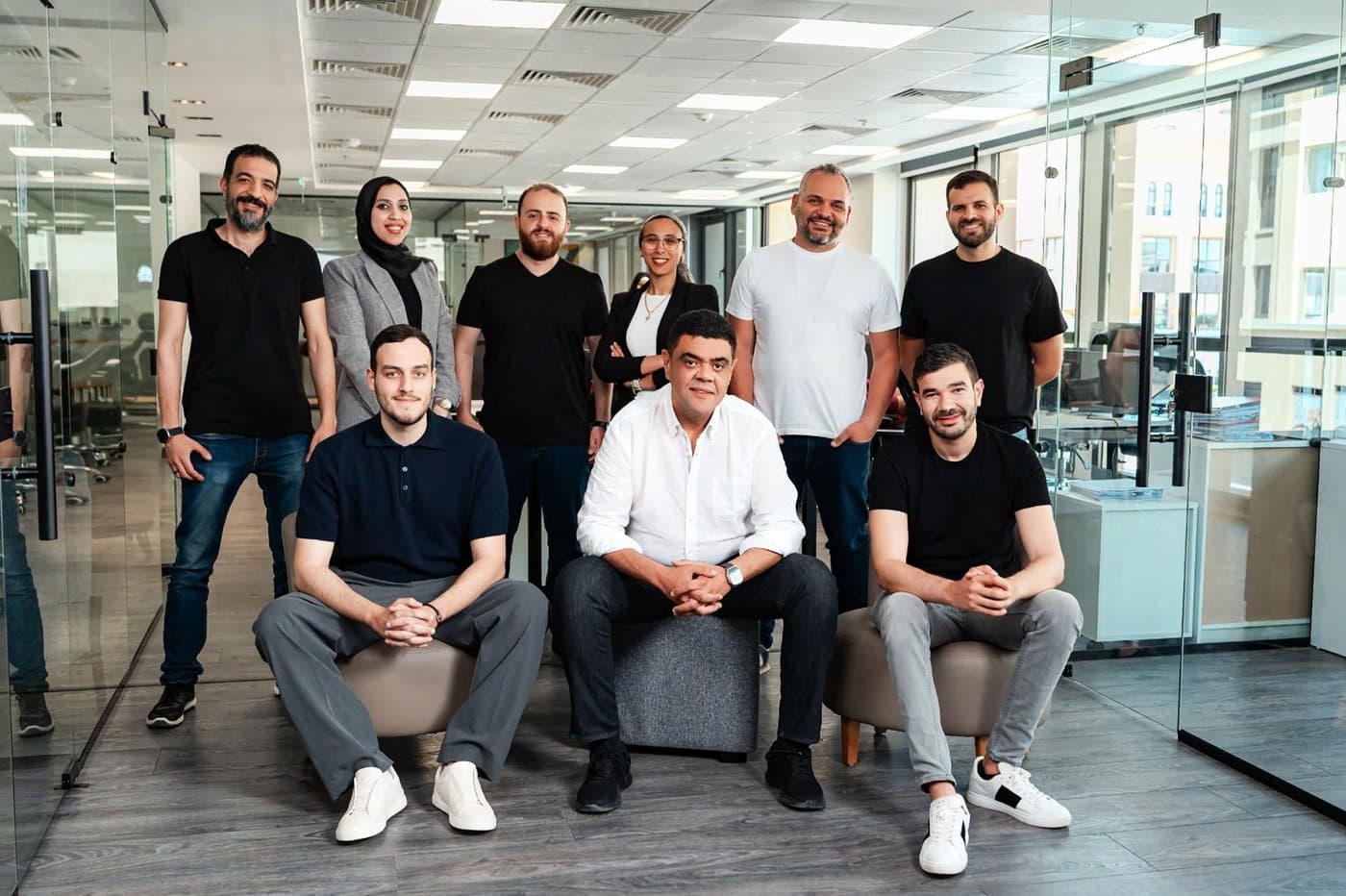 Teamfoto des GreenVision Marketing Teams im Büro